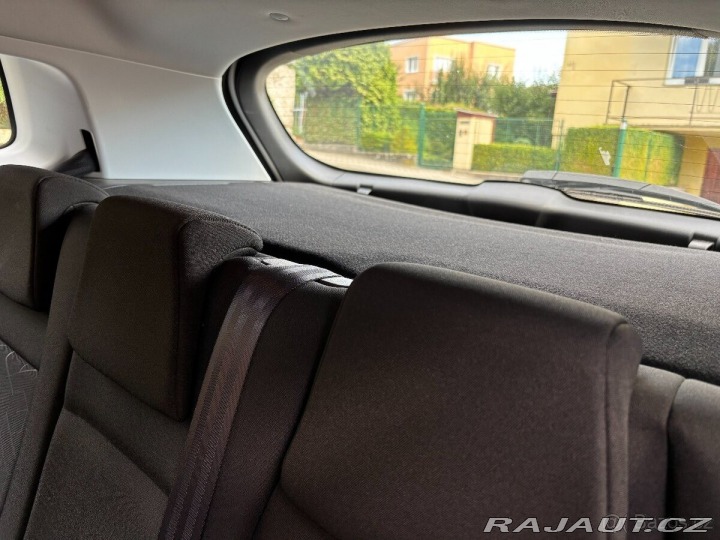 Peugeot 2008 2017 bílá 2017