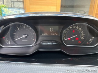 Peugeot 2008 2017 bílá 2017
