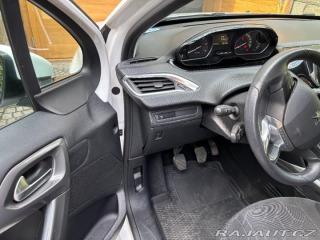 Peugeot 2008 2017 bílá 2017