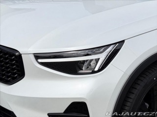 Volvo XC40 2,0 Plus B3 Black Edition 2026
