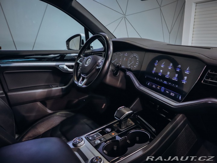 Volkswagen Touareg 3.0TDI V6 R-line 210 kW 2018