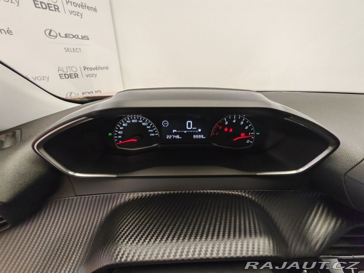 Peugeot 2008 1.2 Benzin 2022