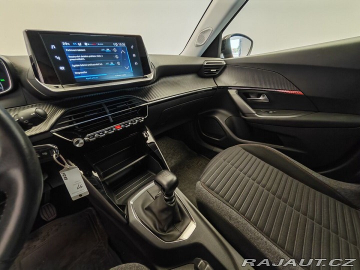 Peugeot 2008 1.2 Benzin 2022