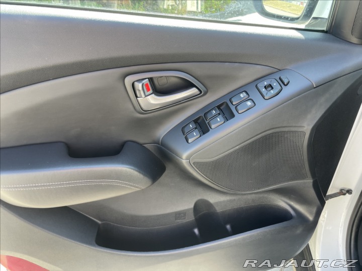 Hyundai ix35 2,0 CRDi 100kw 4x4 Tažné 2015