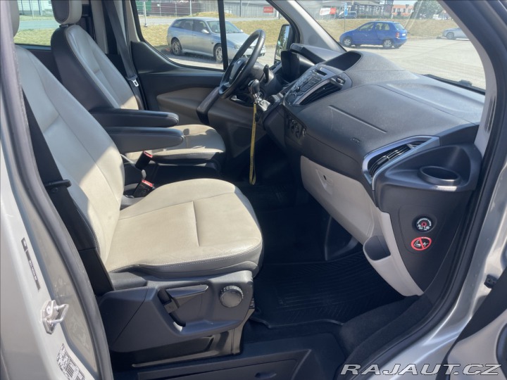 Ford Tourneo Custom 2,2 TDCi 114kw Titanium 8 2013
