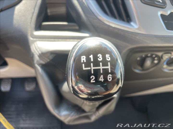 Ford Tourneo Custom 2,2 TDCi 114kw Titanium 8 2013