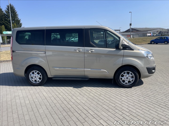 Ford Tourneo Custom 2,2 TDCi 114kw Titanium 8 2013