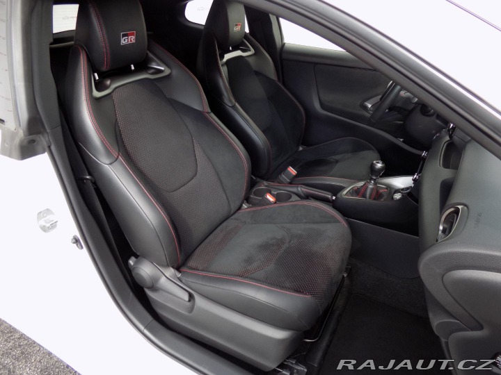 Toyota Yaris GR 1.6i/16V/FOUR/AWD/LED/ 2020