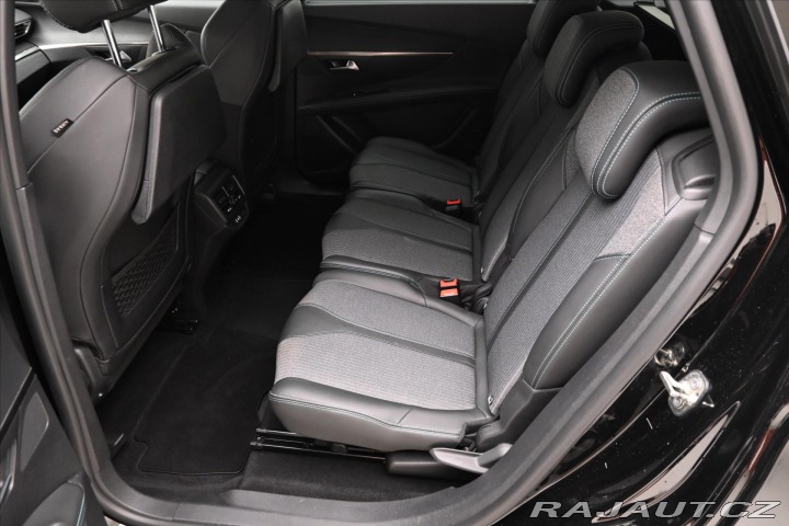 Peugeot 5008 1,5 96kW BlueHDi 7 míst Z 2021