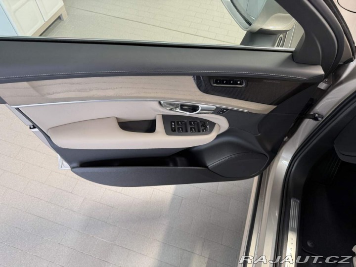 Volvo XC90 B5 2.0L 250+14 HP AT8 AWD 2026