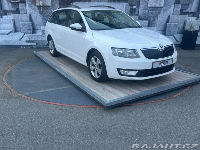 Škoda Octavia 1.6TDi, 77KW, VYHŘ.SED.,T