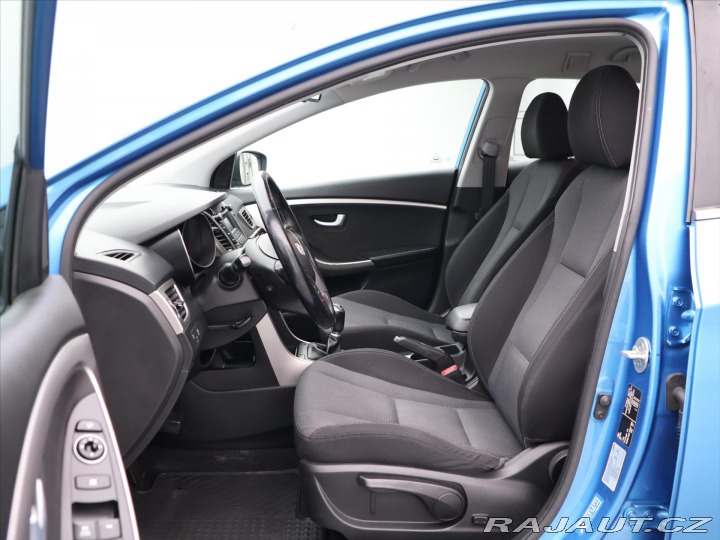 Hyundai i30 1,6 CRDi 81kW CZ Weekend 2016