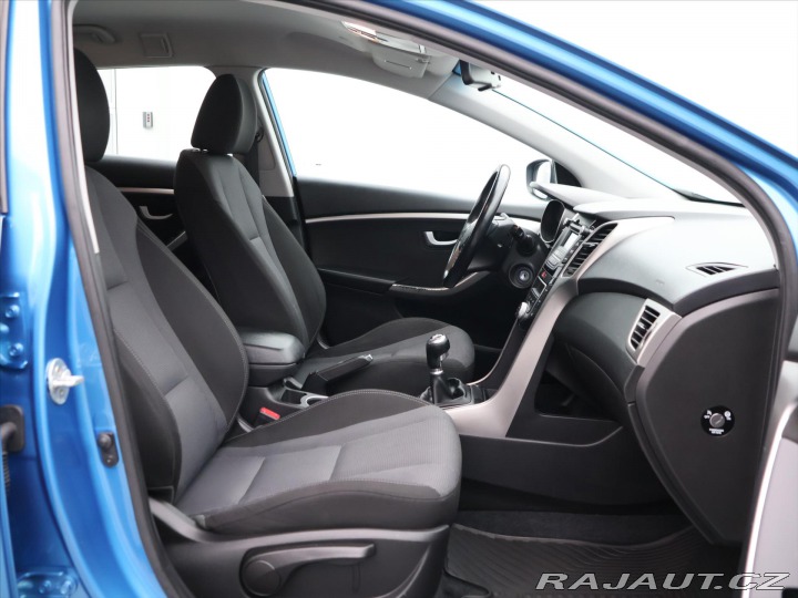 Hyundai i30 1,6 CRDi 81kW CZ Weekend 2016