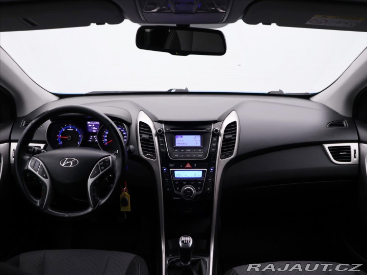 Hyundai i30 1,6 CRDi 81kW CZ Weekend 2016