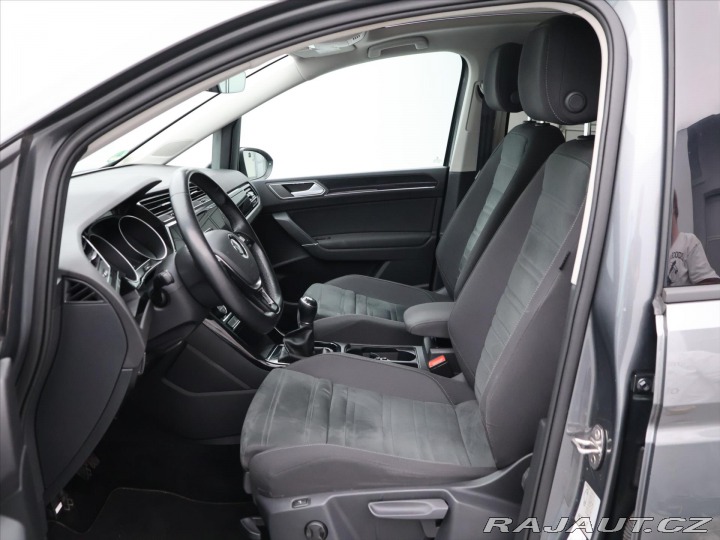 Volkswagen Touran 2.0 TDI 110kW Highline 7- 2018
