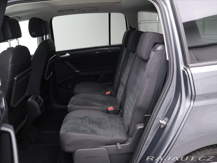 Volkswagen Touran 2.0 TDI 110kW Highline 7- 2018