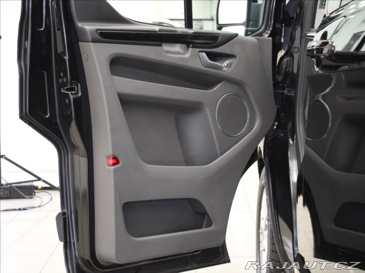 Ford Tourneo Custom 2,0 EB 136kW AT L2 Titan. 2020