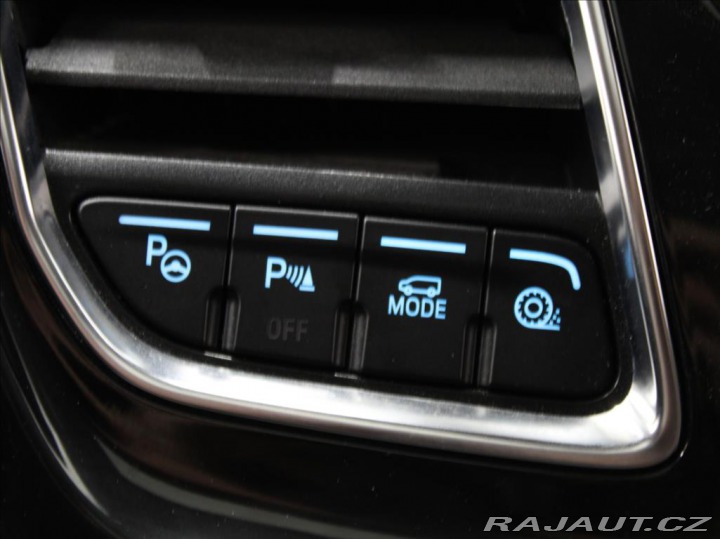 Ford Tourneo Custom 2,0 EB 136kW AT L2 Titan. 2020