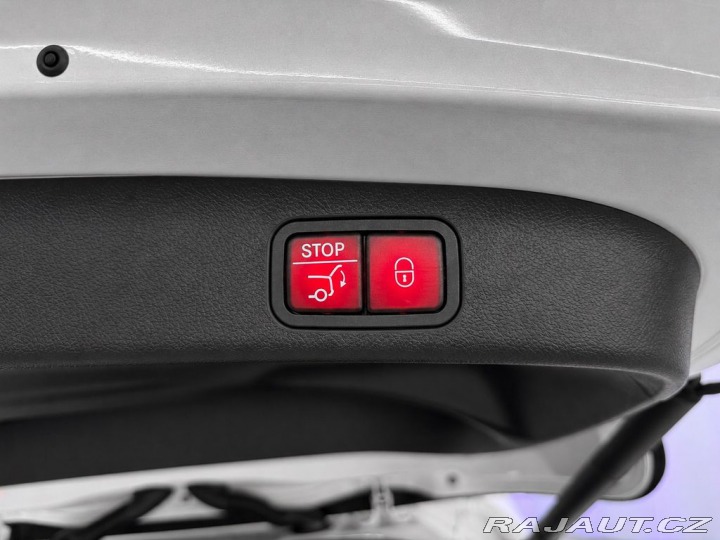 Mercedes-Benz GLB 8G-eDCT 4MATIC AMG, PANOR 2026