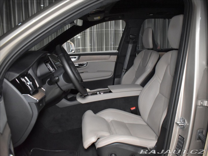 Volvo XC90 2,0 B5 AWD ULTRA Vzduch,T 2025