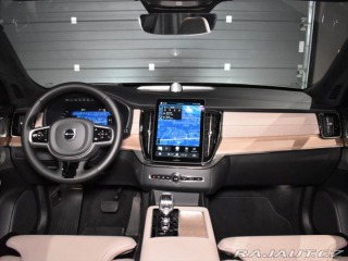 Volvo XC90 2,0 B5 AWD ULTRA Vzduch,T 2025