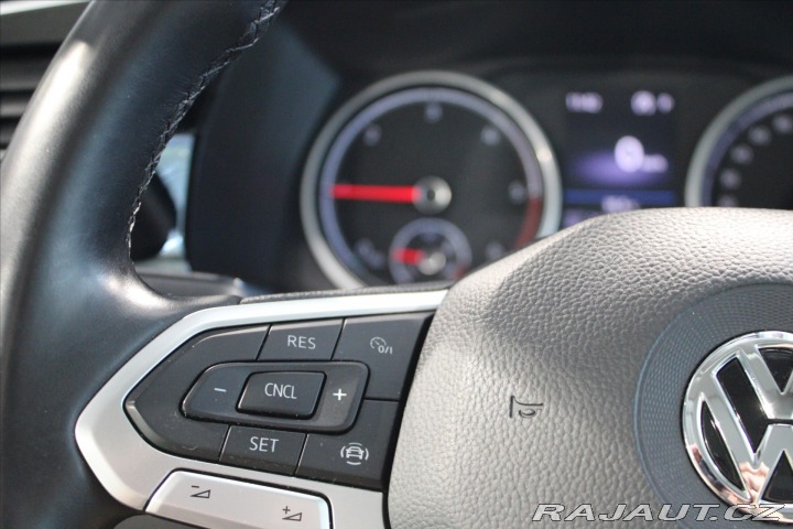 Volkswagen Multivan TDi Trendline DSG Tažné/F 2020