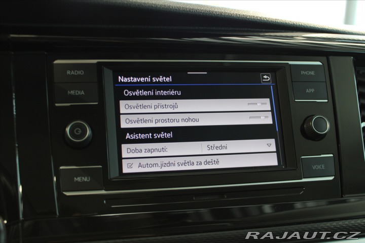 Volkswagen Multivan TDi Trendline DSG Tažné/F 2020