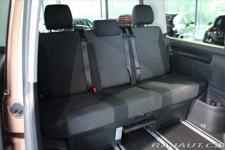 Volkswagen Multivan TDi Trendline DSG Tažné/F 2020