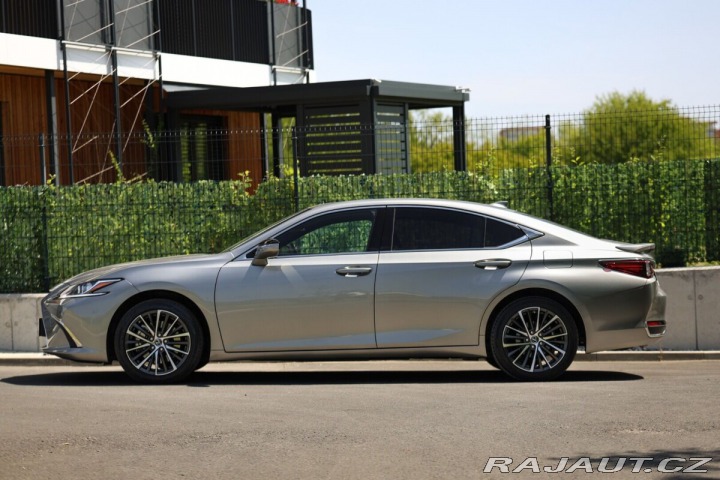 Lexus Ostatní modely ES 300h 300H 2,5 HEV LIMITED EDIT 2023
