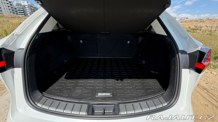 Lexus Ostatní modely NX 350h 350H 2,5 HEV PRESTIGE TEC 2024
