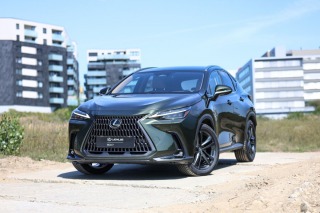 Lexus  NX 450h plus 450H+ 2,5 PHEV PRESTIGE