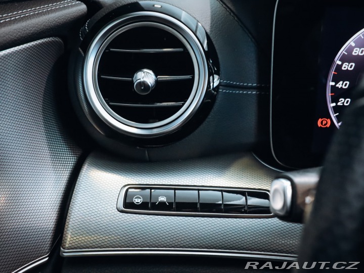 Mercedes-Benz E E 400d 4MATIC AMG 250kW 2019