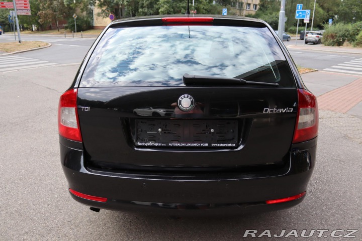 Škoda Octavia SERVISOVANÁ OCTAVIA 2010
