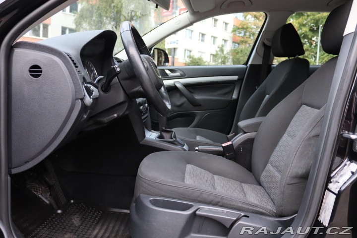 Škoda Octavia SERVISOVANÁ OCTAVIA 2010