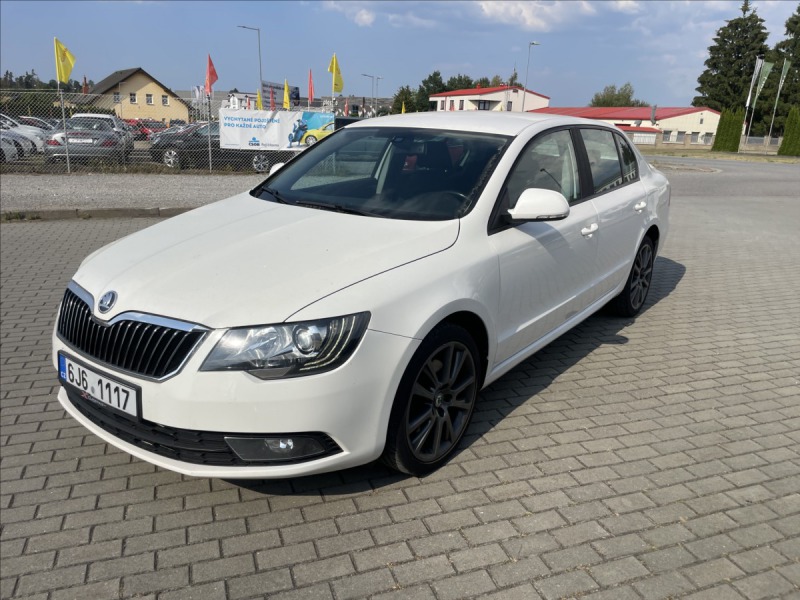 Škoda Superb 2,0 TDi 103kw Elegance Fa