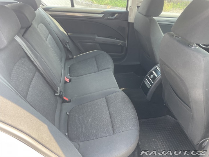 Škoda Superb 2,0 TDi 103kw Elegance Fa 2015