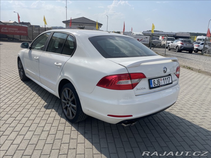 Škoda Superb 2,0 TDi 103kw Elegance Fa 2015