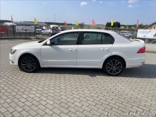 Škoda Superb 2,0 TDi 103kw Elegance Fa 2015