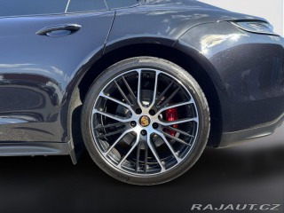 Porsche Panamera GTS 2023