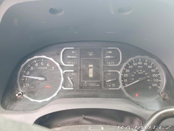 Toyota Tundra SR5 5.7V8 4WD 2020