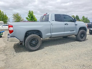 Toyota Tundra SR5 5.7V8 4WD 2020