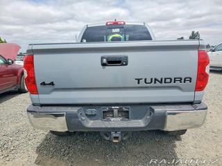 Toyota Tundra SR5 5.7V8 4WD 2020