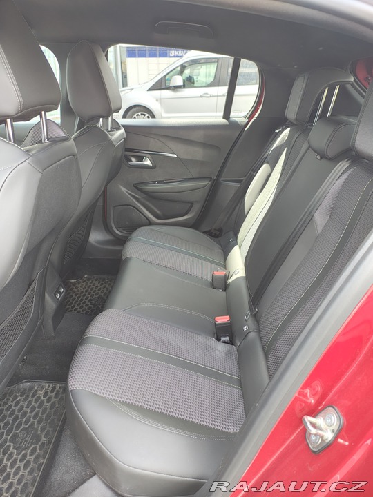 Peugeot 208 GT 2021