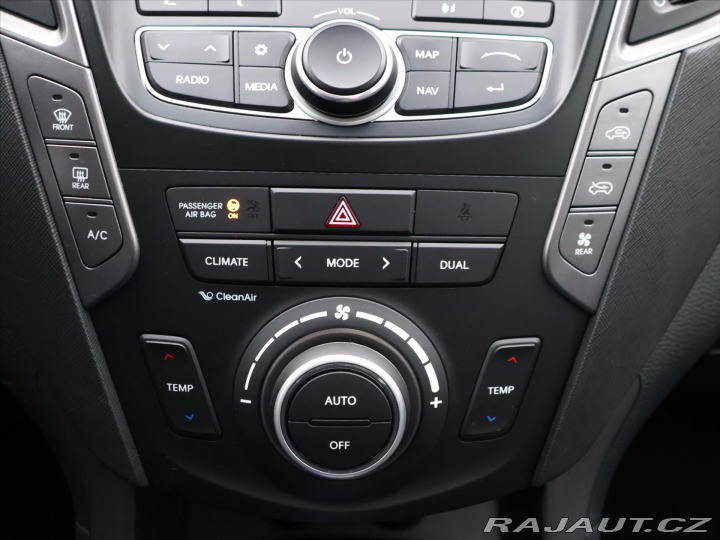 Hyundai Grand Santa Fe 2,2 CRDI 145kW CZ Luxury 2014