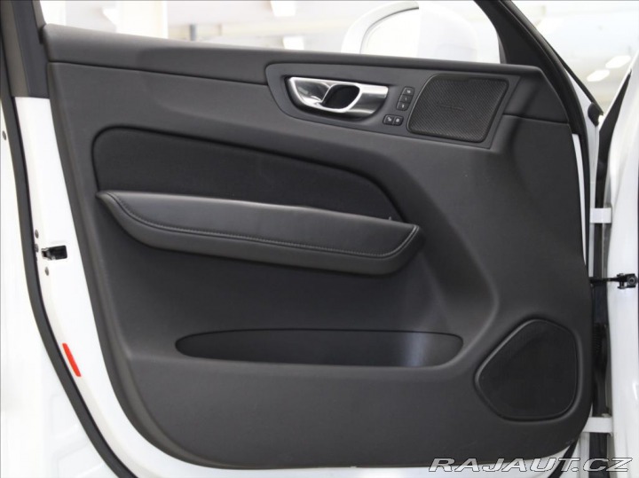 Volvo XC60 2,0 T6 AWD 340k.Pano.H/K. 2020