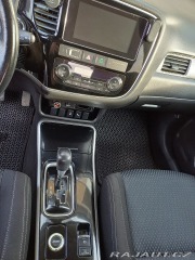 Mitsubishi Outlander 2,2   Nabizim k prodei 1800