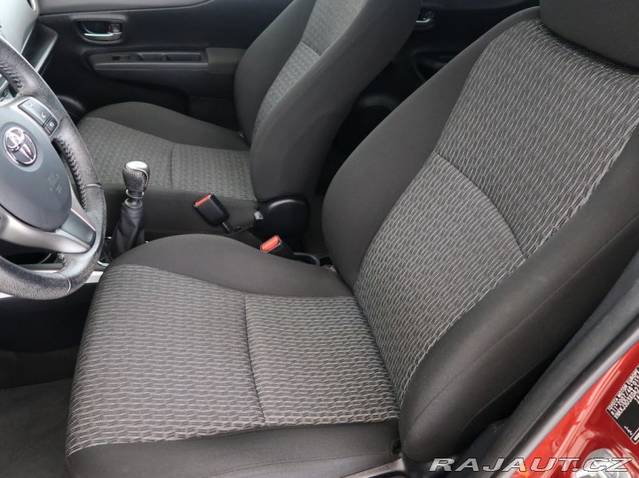 Toyota Yaris 1.33VVT-i,73kW,CZ,ActiveD 2014