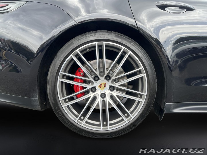 Porsche Panamera GTS 2019