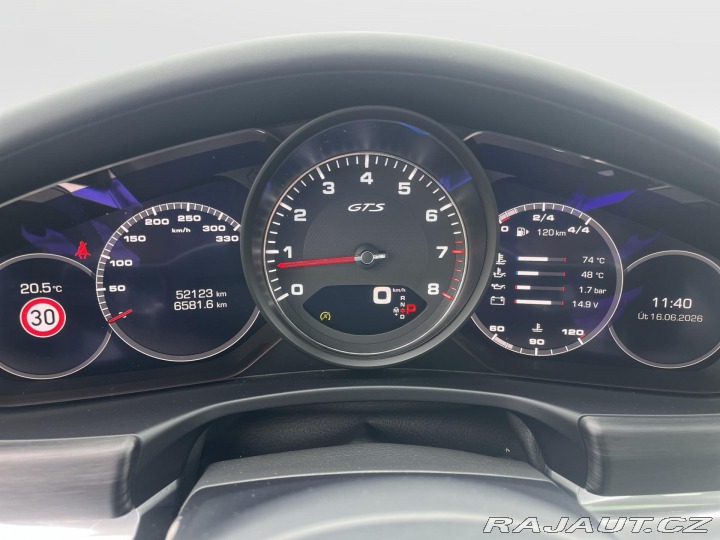 Porsche Panamera GTS 2019