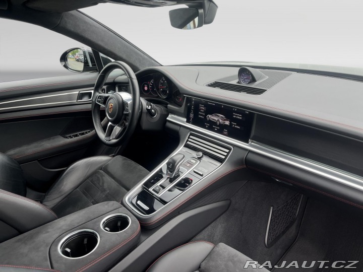 Porsche Panamera GTS 2019